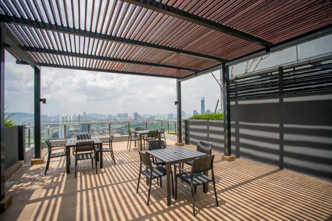 Neu Suites By Cobnb Kuala Lumpur Esterno foto