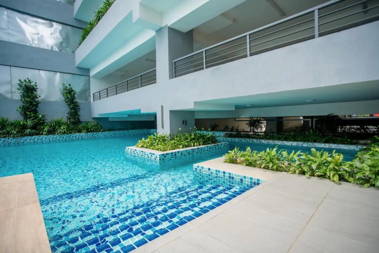 Neu Suites By Cobnb Kuala Lumpur Esterno foto
