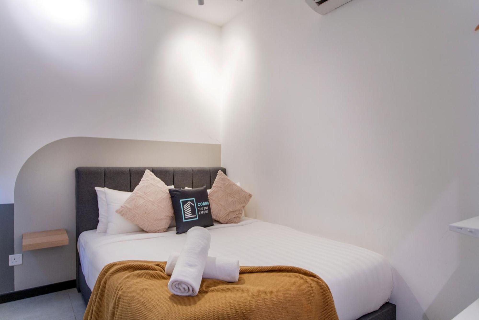 Neu Suites By Cobnb Kuala Lumpur Esterno foto